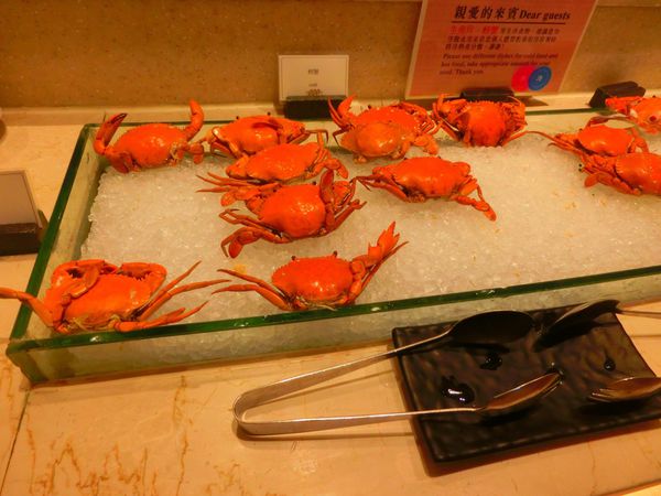 【高雄 中央公園站】 漢來大飯店 海港自助餐廳 @貝大小姐的多元心宇宙