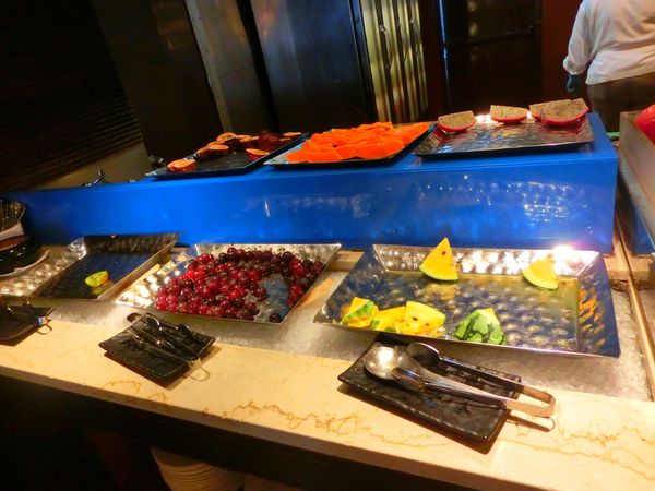 【高雄 中央公園站】 漢來大飯店 海港自助餐廳 @貝大小姐的多元心宇宙