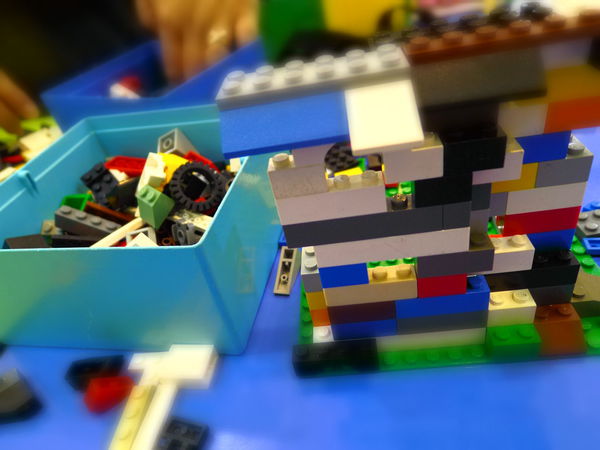 【台北 小巨蛋站】BRICK WORKS 樂高積木咖啡廳 @貝大小姐的多元心宇宙
