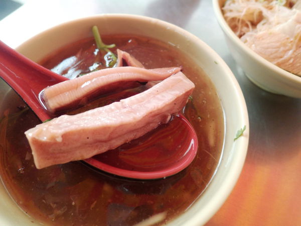 【台北 科技大樓站 美食】小辣椒魷魚焿 @貝大小姐的多元心宇宙