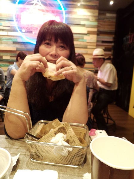 【台北 國父紀念館站】二訪 Burger Ray個性漢堡 @貝大小姐的多元心宇宙