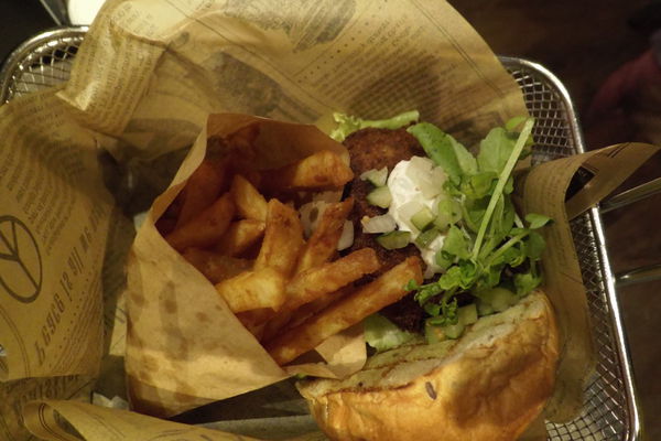 【台北 國父紀念館站】二訪 Burger Ray個性漢堡 @貝大小姐的多元心宇宙