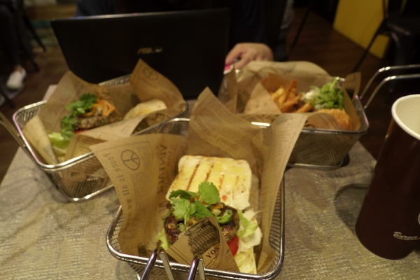 【台北 國父紀念館站】二訪 Burger Ray個性漢堡 @貝大小姐的多元心宇宙