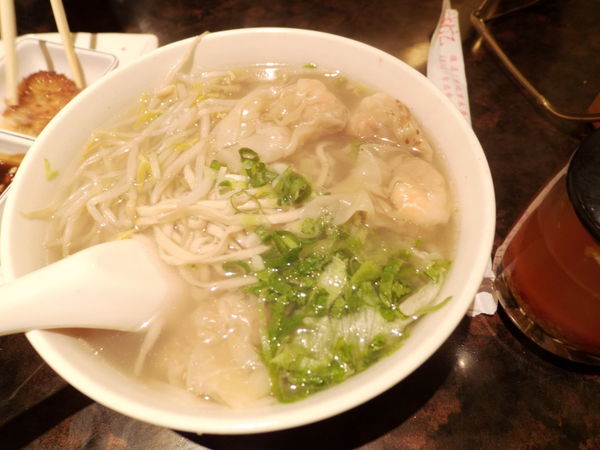 【台北 東門站】誠記越南麵食館 @貝大小姐的多元心宇宙