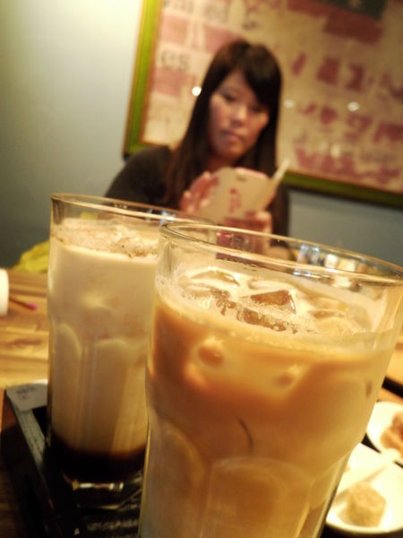 【高雄 獅甲站】A Little More 多一點咖啡館 高雄新灣館 @貝大小姐的多元心宇宙
