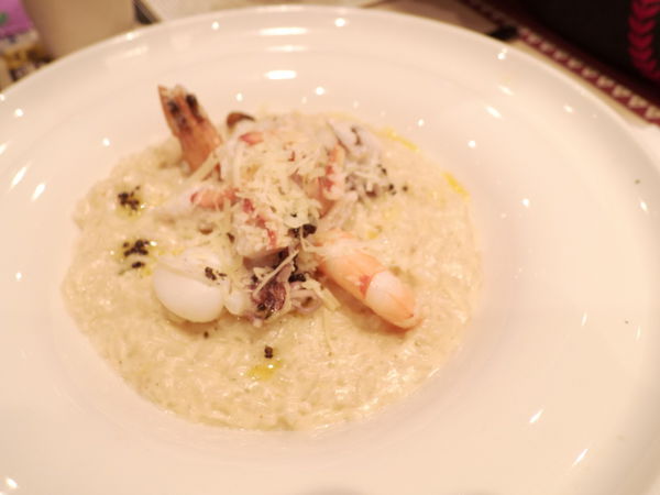 【桃園 高鐵桃園站】Roots Café 華泰名品城 @貝大小姐的多元心宇宙
