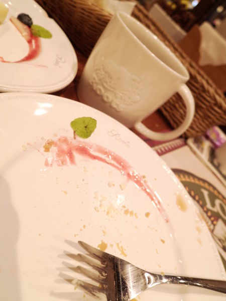 【桃園 高鐵桃園站】Roots Café 華泰名品城 @貝大小姐的多元心宇宙