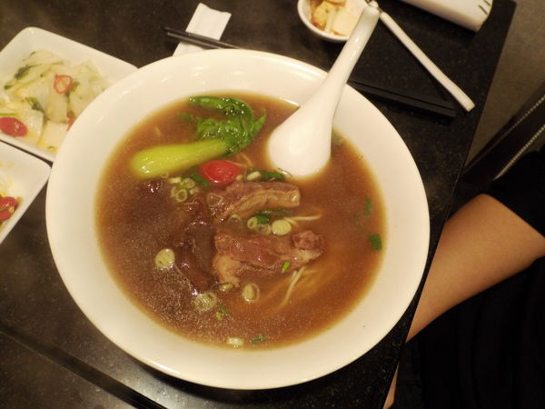 【台北 國父紀念館站】小熟成牛肉麵 @貝大小姐的多元心宇宙