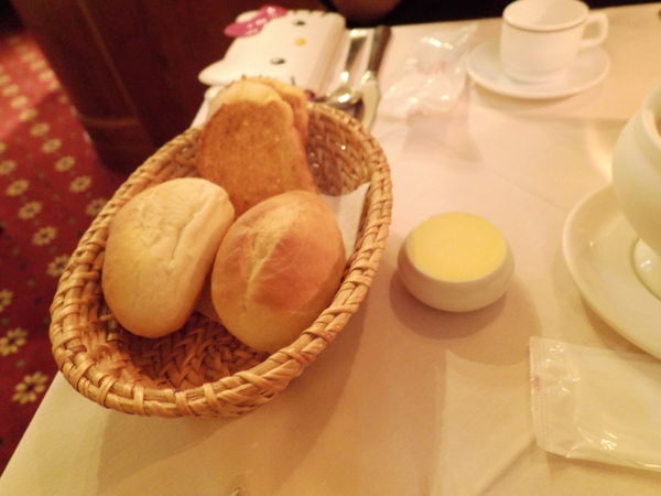 【台北 南京三民站】紅屋牛排館 南京東路店 @貝大小姐的多元心宇宙