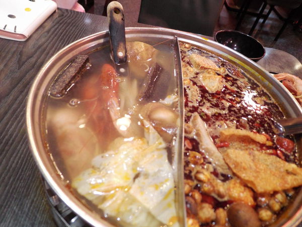【台北 西門站】皇家帝國麻辣火鍋吃到飽 @貝大小姐的多元心宇宙