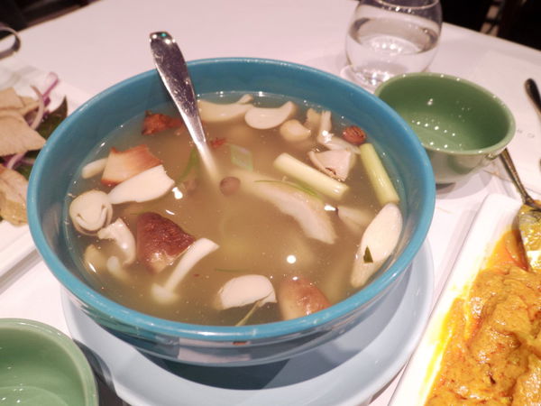 【台北 忠孝復興站】晶湯匙泰式主題餐廳(SOGO復興店) @貝大小姐的多元心宇宙