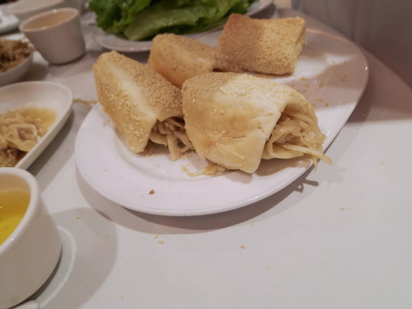 【台北 忠孝敦化站美食】圍爐酸菜白肉火鍋 @貝大小姐的多元心宇宙