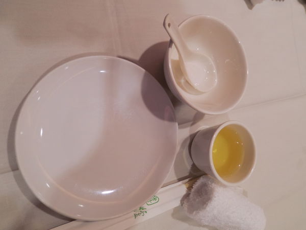 【台北 忠孝敦化站美食】圍爐酸菜白肉火鍋 @貝大小姐的多元心宇宙