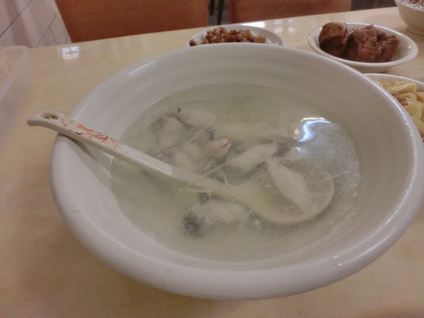 【高雄 前鎮區美食】品深海魚湯 光華店 @貝大小姐的多元心宇宙