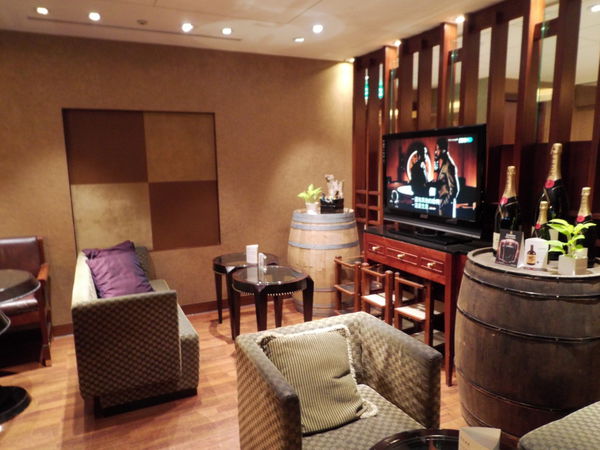 【台北 南京復興站美食】邱吉爾爵士雪茄館 Churchill Cigar Lounge　台北威斯汀六福皇宮 @貝大小姐的多元心宇宙