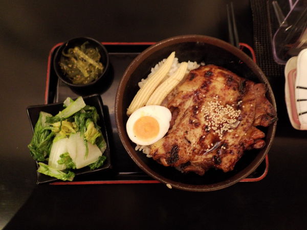 【台北 科技大樓站美食】惡燒肉便當 大安和平店 @貝大小姐的多元心宇宙