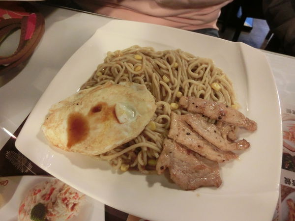 【新北 新埔站美食】Q Burger板橋四維店 @貝大小姐的多元心宇宙