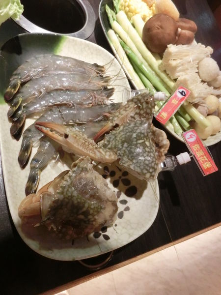 【新北 府中站美食】魔椒頂級鴛鴦鍋 @貝大小姐的多元心宇宙