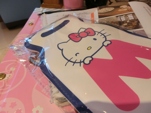 【台北 忠孝新生站美食】Hello Kitty 主題餐廳- Hello Kitty Kitchen And Dining @貝大小姐的多元心宇宙