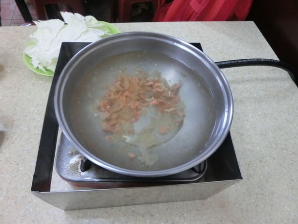 【台南 安平區美食】松大沙茶豬牛肉爐小吃店 慶平店 @貝大小姐的多元心宇宙
