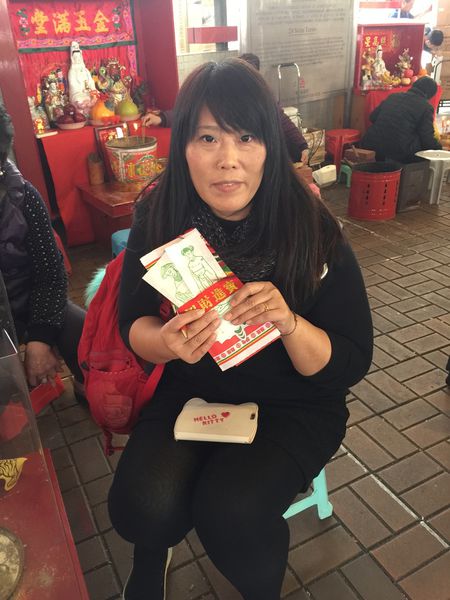 【香港 銅羅灣景點】鵝頸橋下打小人 @貝大小姐的多元心宇宙