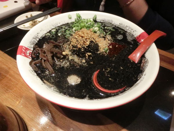 【台北 忠孝敦化站美食】ラーメン凪 Ramen Nagi 豚骨拉麵-仁愛店 @貝大小姐的多元心宇宙