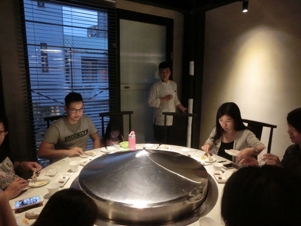 【台中 西區美食】炎香樓 巨籠宴 @貝大小姐的多元心宇宙