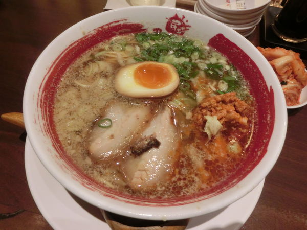 【台北 台北車站美食】誠屋拉麵 京站店 @貝大小姐的多元心宇宙