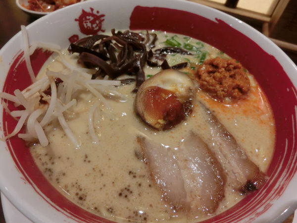 【台北 台北車站美食】誠屋拉麵 京站店 @貝大小姐的多元心宇宙