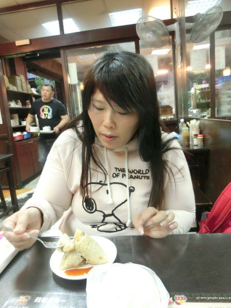 【新北 板橋站美食】燒肉粽大賣場 @貝大小姐的多元心宇宙