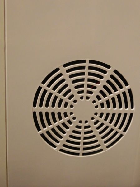【小家電使用心得文】eNoska 義諾斯卡製冰機 ZB-18 @貝大小姐的多元心宇宙