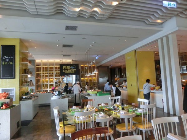 【台北 市府站美食】W Hotel The Kitchen Table 西餐廳 @貝大小姐的多元心宇宙