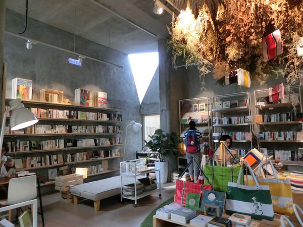【台北 忠孝新生站美食】青鳥書店 Bleu &#038; Book @貝大小姐的多元心宇宙