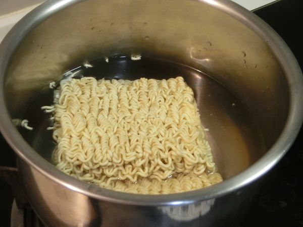 【網購美食】龍蝦風味馬鈴薯泡麵 @貝大小姐的多元心宇宙