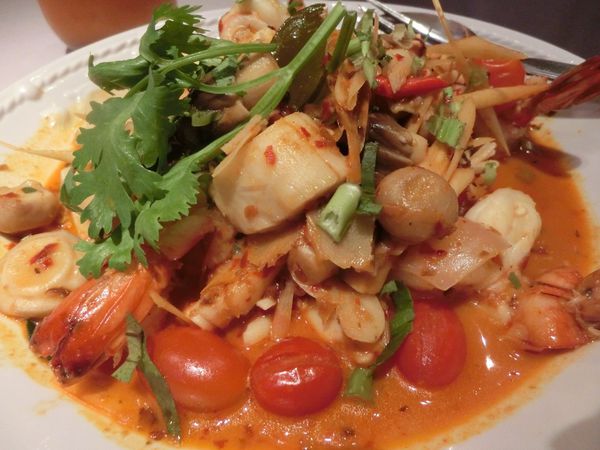 【台北 小巨蛋站美食】Thai &#038; Thai泰式餐廳 @貝大小姐的多元心宇宙