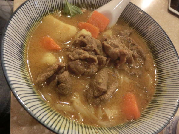 【台北 市府站美食】武鼎越豐越南麵食館 @貝大小姐的多元心宇宙