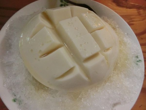 【台南 中西區甜點】懷舊小棧 五妃廟口豆腐冰 @貝大小姐的多元心宇宙