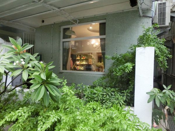 【高雄 三多商圈站咖啡】咖啡小室二手良品 @貝大小姐的多元心宇宙