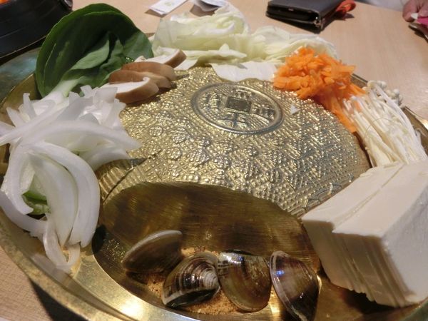 【台中 逢甲商圈美食】GangNam 首爾韓鍋 @貝大小姐的多元心宇宙