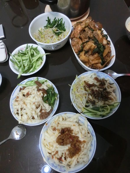 【網購美食】優墾產銷商行 古麻台灣頂級100%冷壓純黑芝麻油、古麻台灣頂級 100%冷壓純白芝麻油、海三小XO醬系列、手路麵以及手路麵線 @貝大小姐的多元心宇宙
