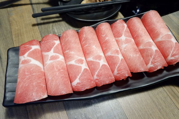 【台北 民生社區美食】饗樂shabu精緻鍋品 @貝大小姐的多元心宇宙
