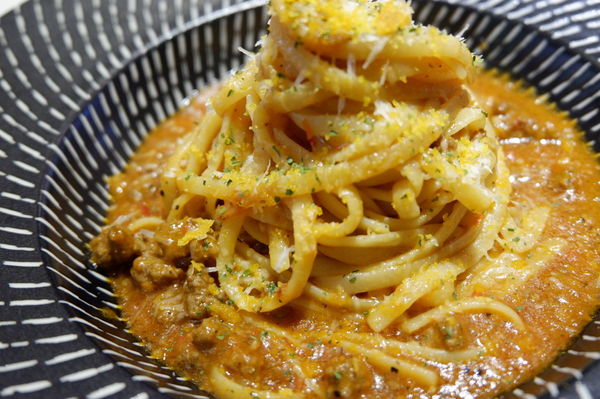 【台北 小巨蛋站美食】Munchies Café @貝大小姐的多元心宇宙