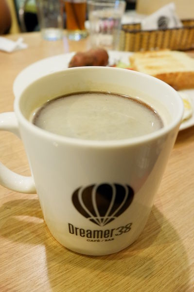 【台北 中山國中站美食】Dreamer38 夢想38號 CAFE &#038; BAR @貝大小姐的多元心宇宙