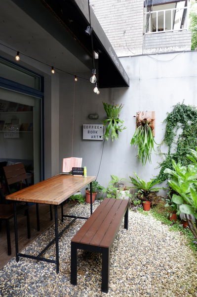 【台北 中正紀念堂站美食】生活在他方 elsewhere cafe @貝大小姐的多元心宇宙