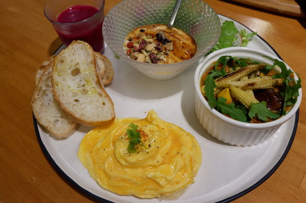 【台北 中正紀念堂站美食】生活在他方 elsewhere cafe @貝大小姐的多元心宇宙
