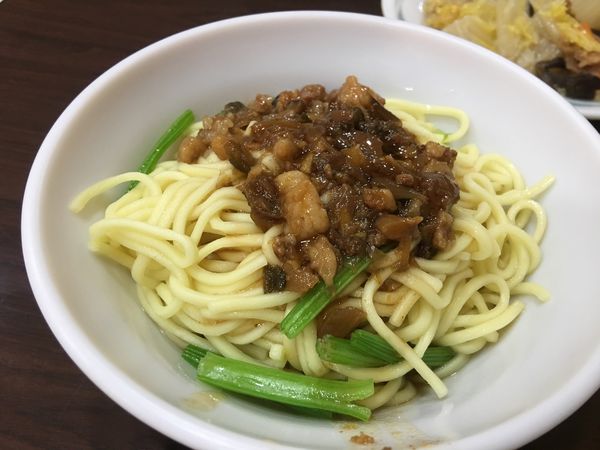 【台北 六張犂站美食】圓環肉羹滷肉飯 @貝大小姐的多元心宇宙