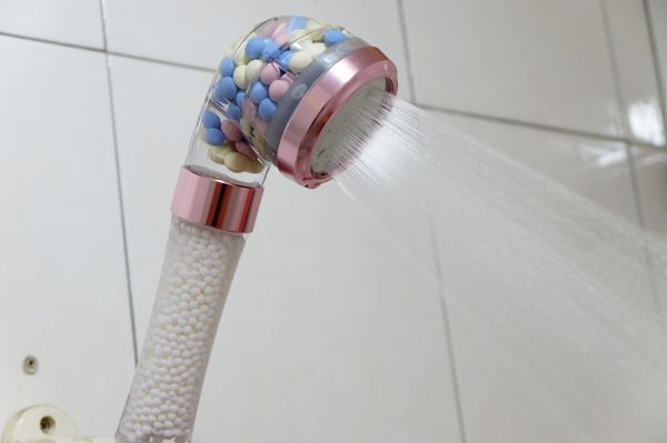 【好物推薦】H+Plus 極淨源太極石負離子過濾蓮蓬頭沐浴淨水器 @貝大小姐的多元心宇宙