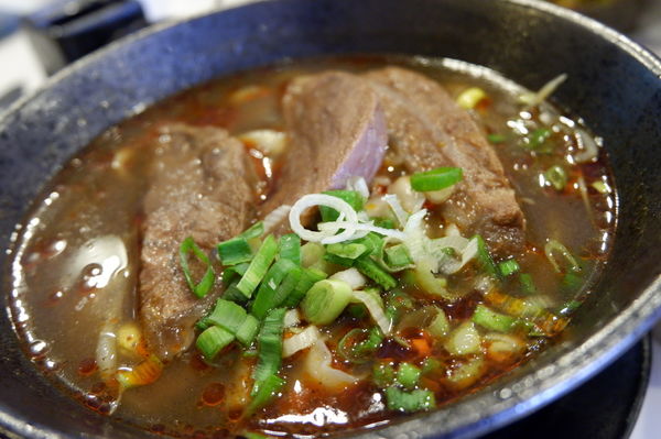 【新北 板橋站美食】下河幫麻辣牛肉麵 @貝大小姐的多元心宇宙