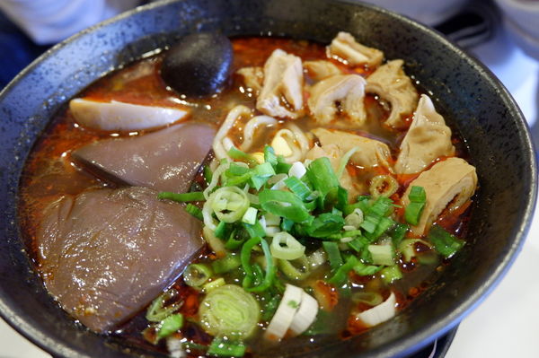 【新北 板橋站美食】下河幫麻辣牛肉麵 @貝大小姐的多元心宇宙