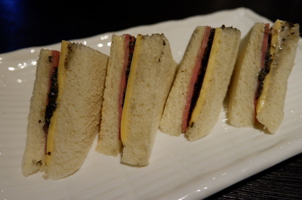 【台北 忠孝復興站美食】Elfin Restaurant &#038; Lounge @貝大小姐的多元心宇宙